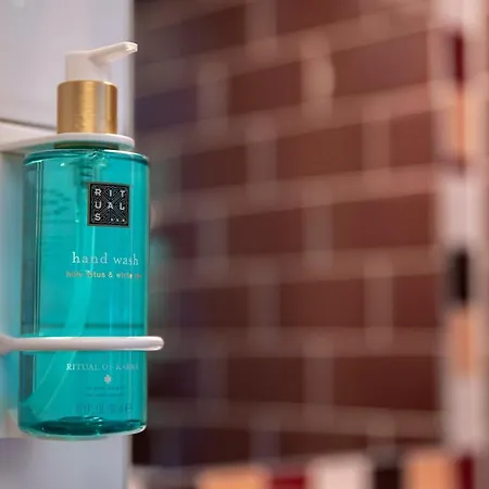 מלון Bed & Bos De 14 Sterren דה בורג