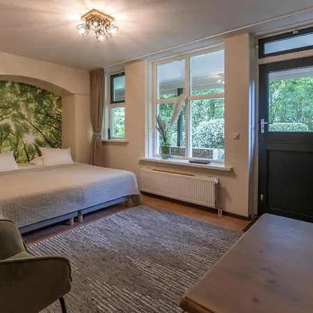 Bed & Bos De 14 Sterren Den Burg