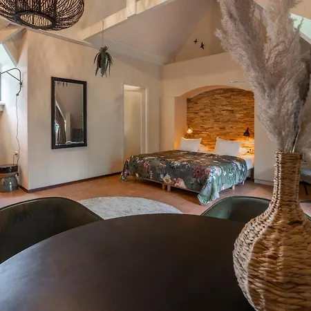 מלון Bed & Bos De 14 Sterren