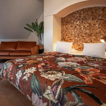 Bed & Bos De 14 Sterren Hotel Den Burg