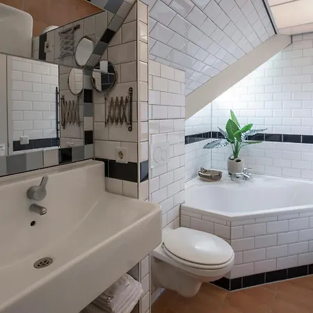 Bed & Bos De 14 Sterren Hotel 3*