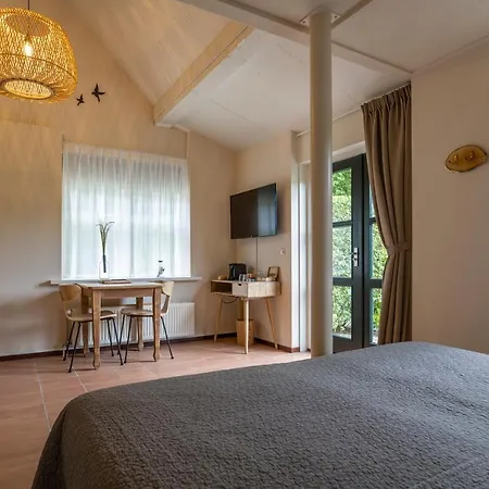 Bed & Bos De 14 Sterren 3* Ден-Бург