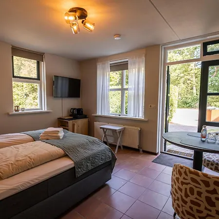 Bed & Bos De 14 Sterren 3* Den Burg
