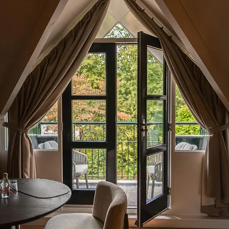 Bed & Bos De 14 Sterren Hotel 3*