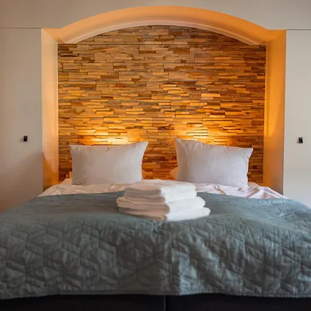 Bed & Bos De 14 Sterren Hotel Den Burg