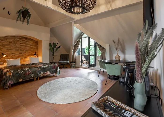 Bed & Bos De 14 Sterren 호텔 3*