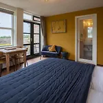 Bed & Bos De 14 Sterren Отель