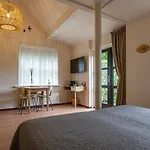 Bed & Bos De 14 Sterren 3* Ден-Бург